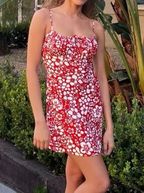 Aritzia Sunday Best Delilah Mini Dress